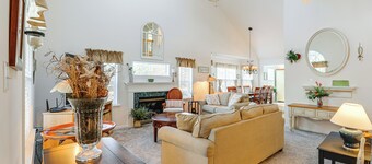 8 Mi to Beach: Ocean Pines Home Near Marina & Golf