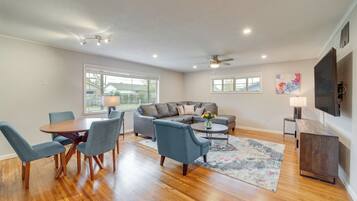 House (3 Bedrooms) | Front of property