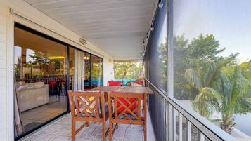 House (2 Bedrooms) | Bahagian dalam