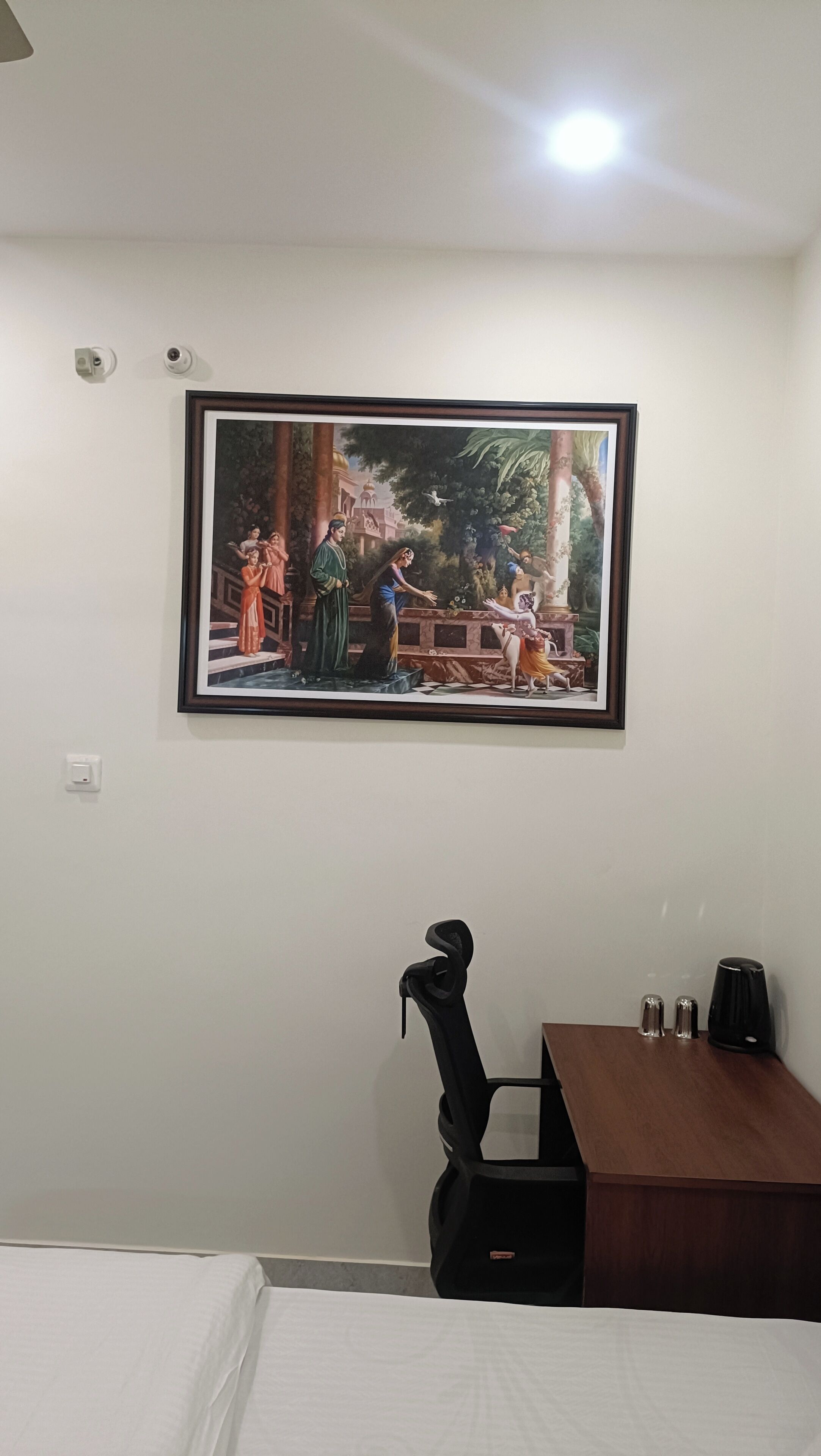 Dobbeltrom – deluxe, 1 kingsize-seng, 1. etasje | Memory foam-senger, skrivebord for bærbar PC og wi-fi (inkludert)