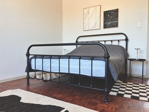 2 間睡房、熨斗/熨衫板、免費 Wi-Fi、床單