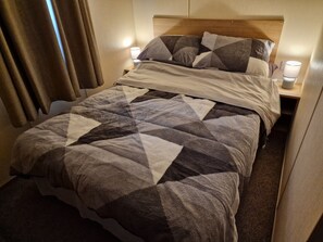 3 bedrooms, iron/ironing board