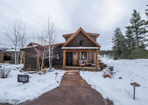 Exterior - Wilderness Club Cottage on 18th Green (Eureka)