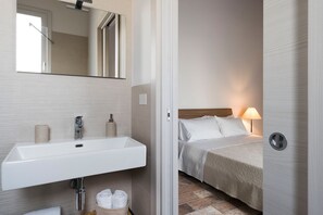 3 bedrooms, iron/ironing board, free WiFi, bed sheets - Country villa with pool in Buseto Palizzolo (Buseto Palizzolo)