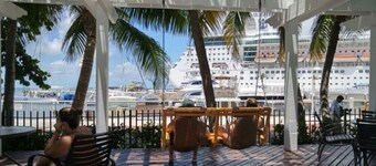 Hyatt Sunset Harbor 1-bedroom suite w/AC, WiFi, Pool, Walk to Duval & Mallory