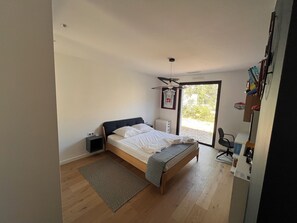 4 bedrooms, iron/ironing board, WiFi - House in an ideal, quiet location for 8 people  (Cavaillon)