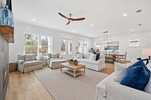 Smart TV, fireplace, books - NEW in Seagrove Beach 30A! Big Private Pool, LSV/Golf Cart, & 4 Bikes! (Santa Rosa Beach)