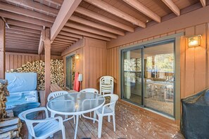 Condo, 2 quartos | Opções para refeição ao ar livre