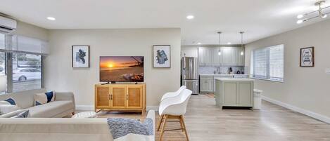 Televisión, oficina