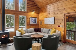 Televisión, chimenea