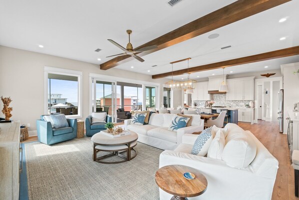 Smart TV - 6 Bdrms, Private Pool, 2 min. Walk to Private Beach Access! (Cape San Blas)
