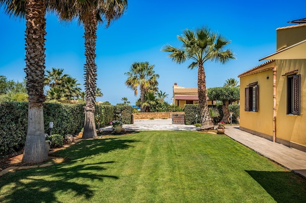 House, Smoking - Villa Summer Spritz in Custonaci (Custonaci)