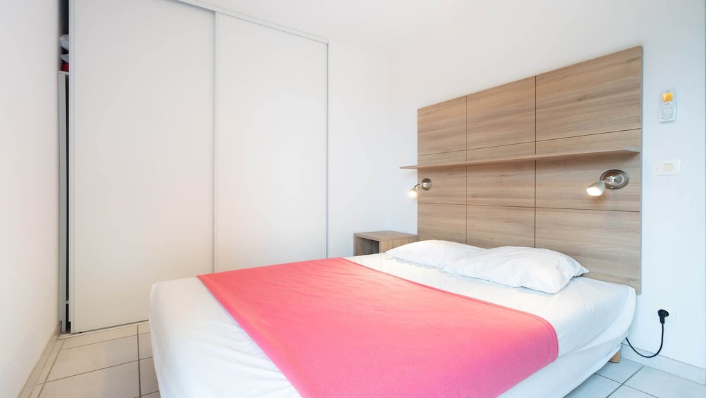 Apartment For 4 People With A Pool And Sauna - Aigues-Mortes