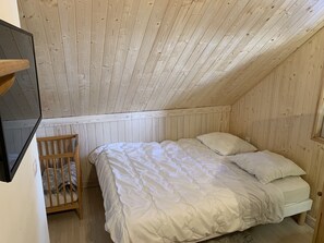 2 sovrum och sÀngklÀder