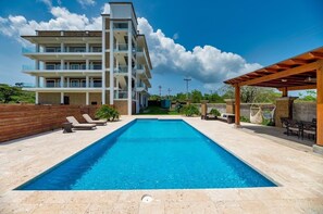 Outdoor pool - Blue Sea Condo. located just 5 min from one of the best beach areas in Roatan. (French Cay)
