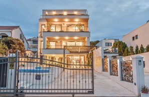 Exterior - Luxury villa Destiny Ciovo by the sea with heated pool and sauna (Okrug Gornji)