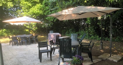 Beautiful Secluded Converted Breton Farmhouse with Pool
Generous grounds/gardens