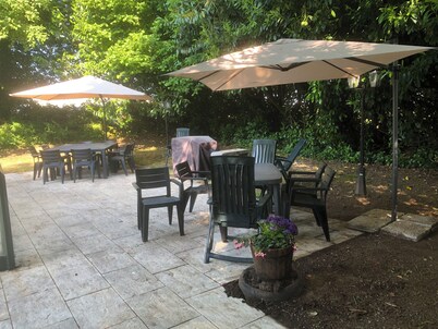 Beautiful Secluded Converted Breton Farmhouse with Pool
Generous grounds/gardens