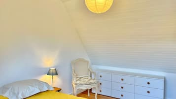 2 Schlafzimmer, Reisekinderbett, WLAN, Bettwäsche