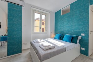 Iron/ironing board, free WiFi, bed sheets - [Navigli - Darsena]; La perla di Milano (Milano)