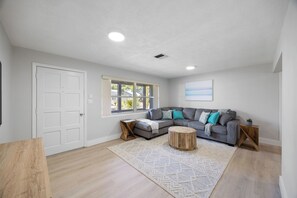 Smart-tv och eldstad