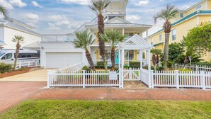Exterior - Stairway to Hammock Heaven * Private Pool * Seasonal 2 Beach Sets (Destin)