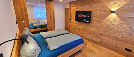 2 dormitoris, un bressol de viatge, wifi gratuïta i roba de llit