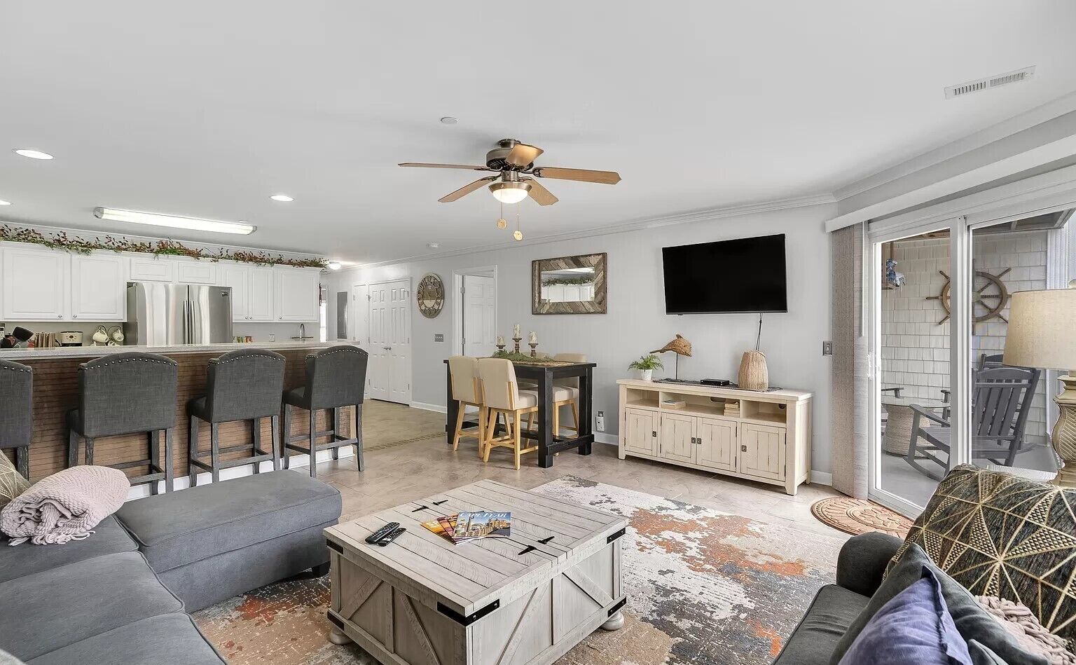 3 Br 2.5 Ba Condo In Welcoming Oak Island, Nc With Ac, Wifi. Enjoy Your Stay! - Oak Island, NC