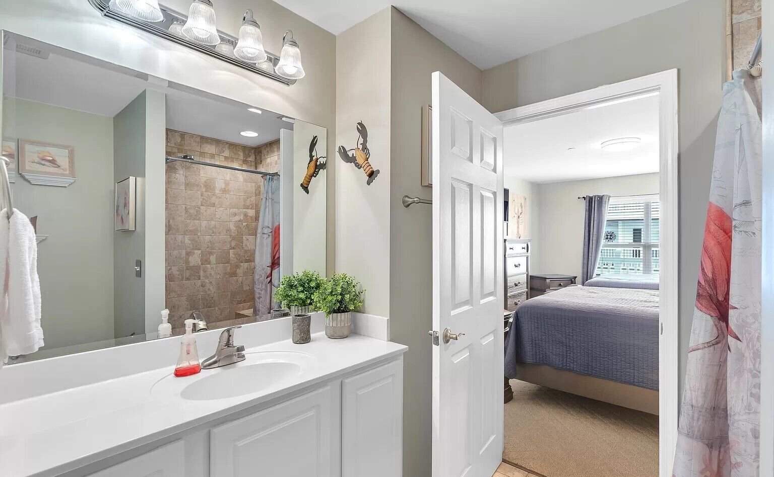 3 間睡房、熨斗/熨衫板、Wi-Fi、床單