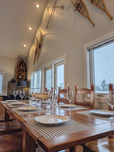 Large Condo Mountain View 5 bed 2.5 bath