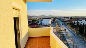 Apartment, 2 Bedrooms, Balcony, City View | Balcony