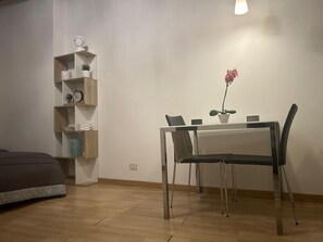 1 間睡房、熨斗/熨衫板、Wi-Fi、床單