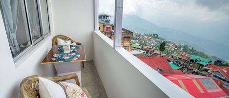 Standard Double Room, Balcony, Mountain View | Balcony