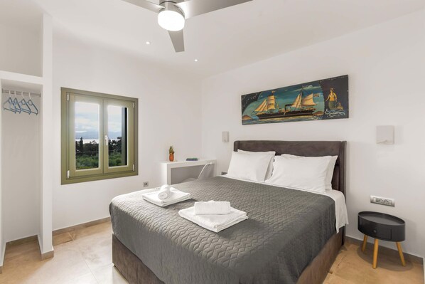 2 chambres, fer et planche à repasser, lit de bébé portatif, Wi-Fi