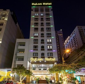 Front of property - Dung Nam Hotel (Da Nang)