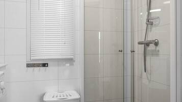 Håndklær, såpe og toalettpapir