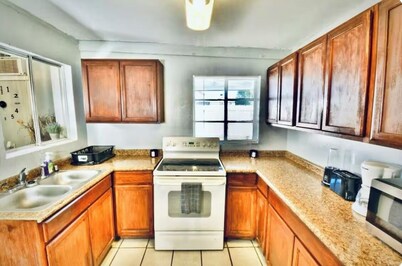 Entire Rear Home Near UMC hospital