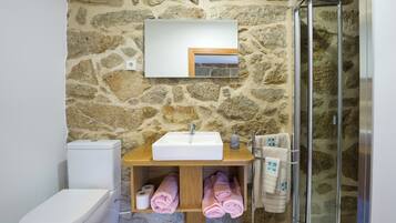 Family Townhome, Mountain View | Bathroom