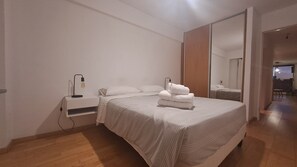 1 bedroom, iron/ironing board, internet, bed sheets - Hornera Tucuman - Spacious, bright and central location (Rosario)