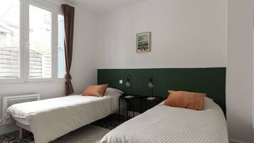 2 間睡房、熨斗/熨衫板、Wi-Fi、床單