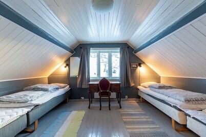 Handeland Lodge I Surranded by raw nature along Norway's Scenic Tourist Road