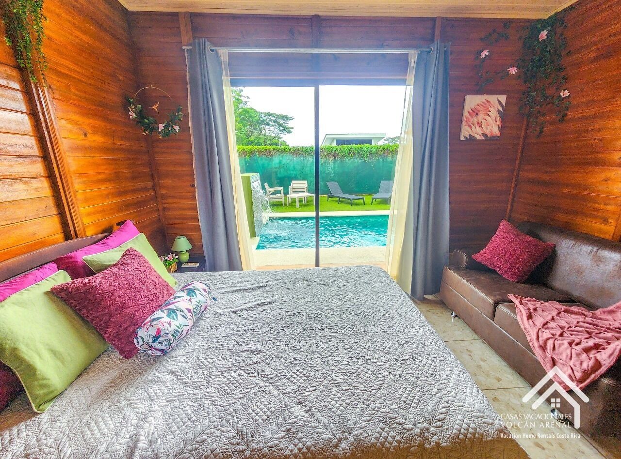 3 bedrooms, bed sheets