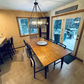 Dining - Relax & Recover Mountain Retreat - Hot Tub + Sauna + Home Gym (Winhall)