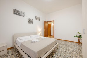 Comfort-Apartment | 3 Schlafzimmer, hochwertige Bettwaren, Daunenbettdecken