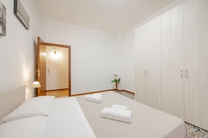Comfort Condo | 3 bedrooms, premium bedding, down comforters, memory foam beds - Tatiana Flat - 10 min to Venice (Mestre)