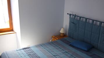 2 chambres, fer et planche à repasser, lit parapluie, Wi-Fi