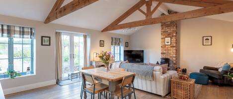 Classic House | Dining room
