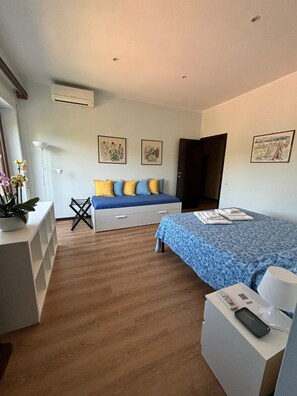 3 Schlafzimmer, Bügeleisen/Bügelbrett, Reisekinderbett, WLAN