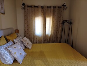 1 bedroom, free WiFi, bed sheets - Romantic retreat in the Algarve mountains with private pool (São Bartolomeu de Messines)