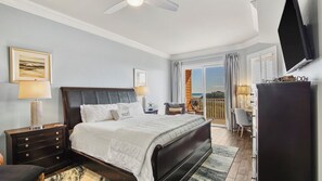 3 chambres, bureau, fer et planche à repasser, accès au Wi-Fi (inclus)